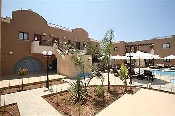 Avillion Aparthotel Klorakas