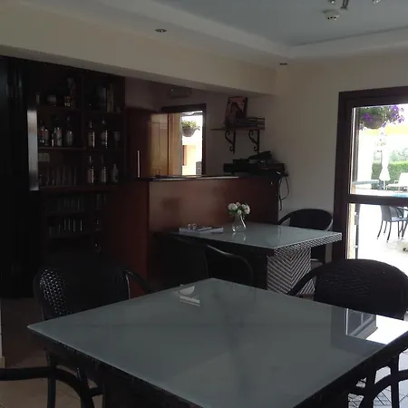 Avillion Aparthotel