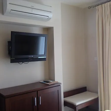 Aparthotel Avillion Klorakas