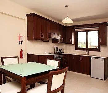 Avillion Aparthotel 4*