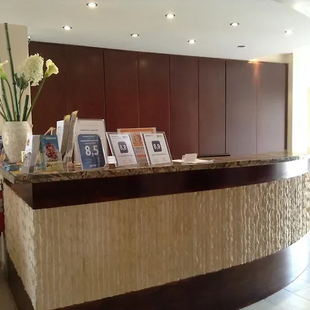 Avillion Aparthotel Klorakas